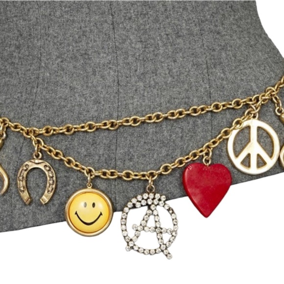 Vintage Iconic Anarchy Moschino chain belt with charms. Must see! - Picture 2 of 5